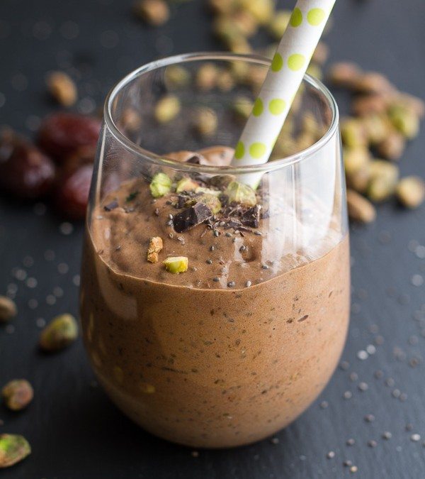 Amazing Benefits Of Chia Seeds (+5 Refreshing Recipes)