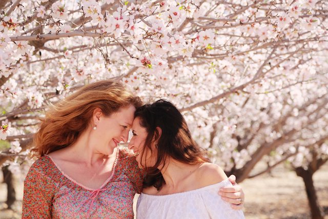 6 Signs You Have a Strong Friendship That Will Stand the Test of Time