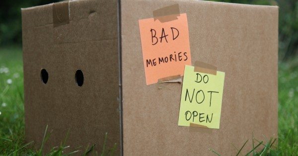 3 Simple Ways To Dump Toxic Memories That Keep Plaguing You