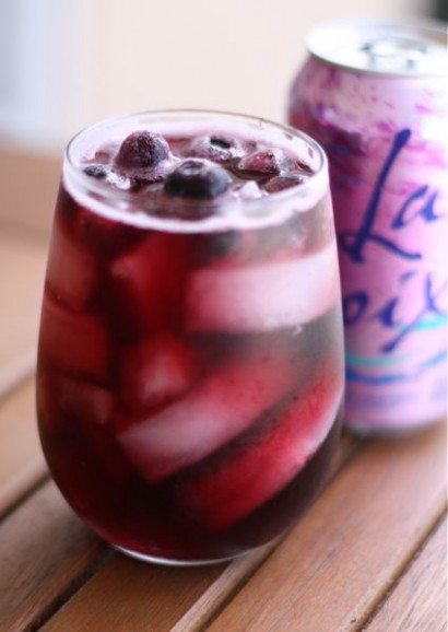 Amazing Benefits Of Red Wine (+5 Refreshing Recipes)