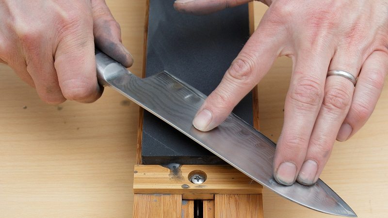 Knife Sharpening Tip From a Master Bladesmith: Apply Adequate Pressure