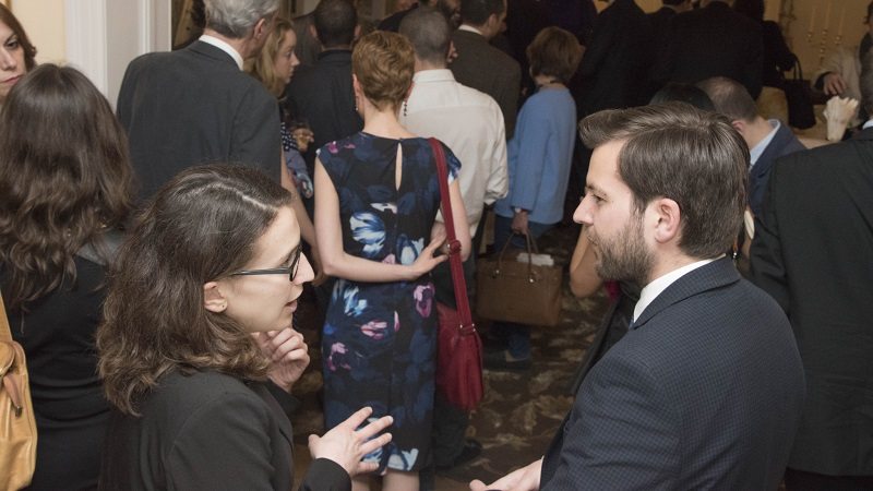 Become a Better Conversationalist by Ditching the Details