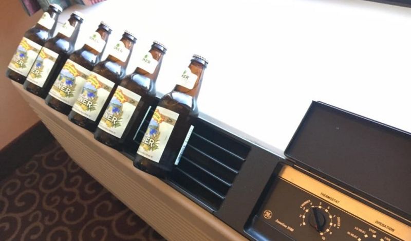 A Quick Way to Chill Beer In a Hotel Room with No Fridge