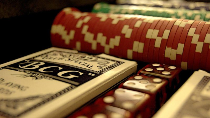 Use the Half-Bluff Technique to Bluff Better in Poker and Real Life