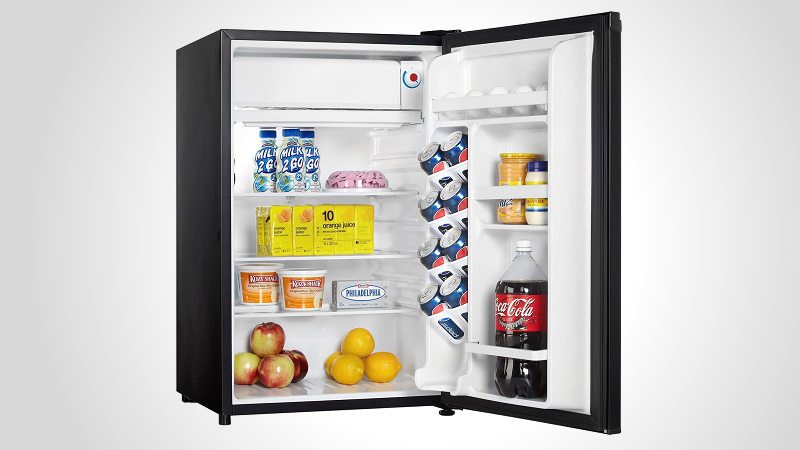 What to Look for When Picking Out a Mini-Fridge for Your Dorm Room